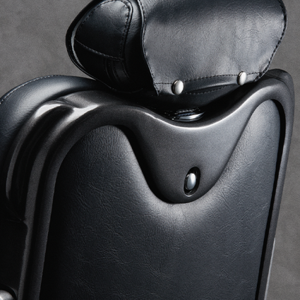 Legacy 100 Vintage Diamond Barber Chair lifestyle salon photo