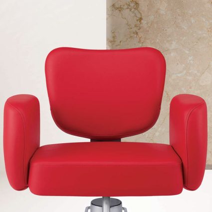 Bellus Styling Chair lifestyle salon photo