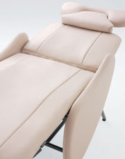 Riche Eyelash Chair showing adjustable arm support and hammock-like comfort features